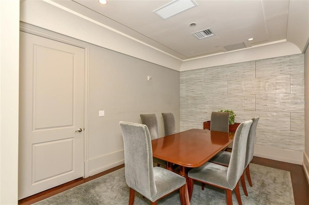 1350 Main Street - Photo 42