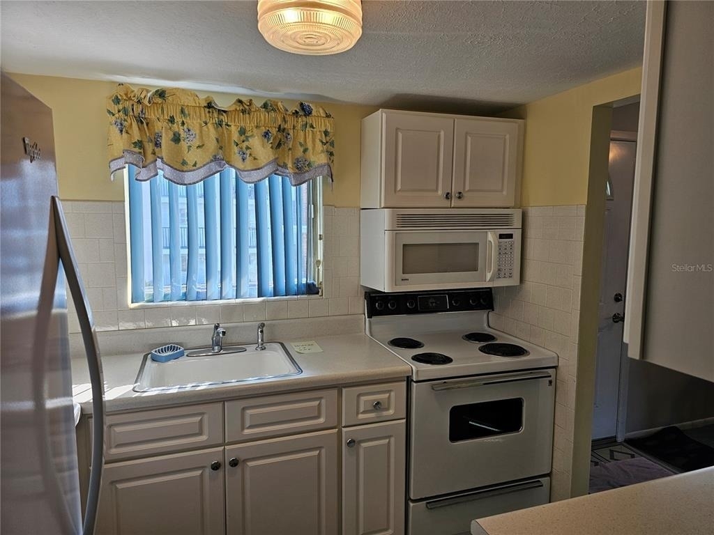 5906 Garden Lane - Photo 6