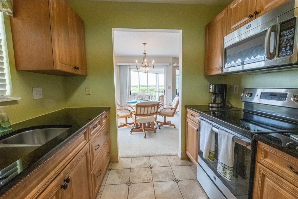 831 Audubon Drive - Photo 5