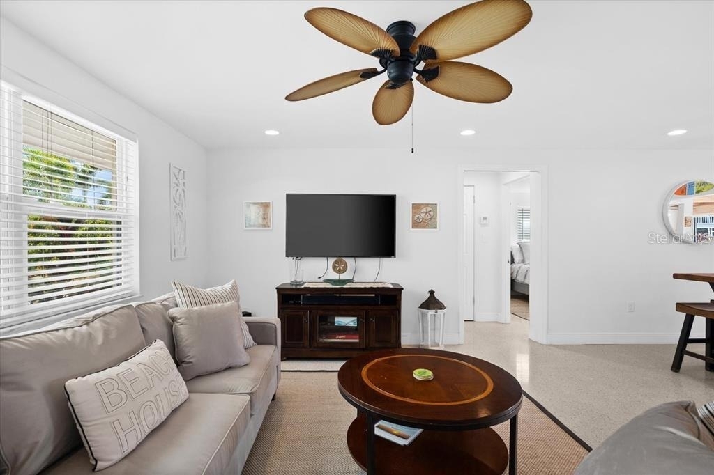 327 Avenida Milano - Photo 9