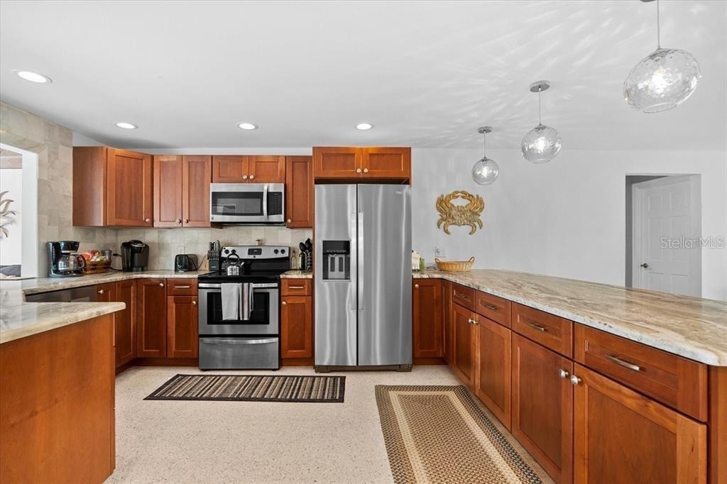 327 Avenida Milano - Photo 15