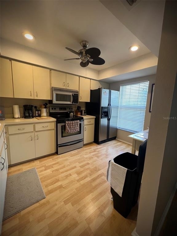 4570 Weybridge - Photo 2