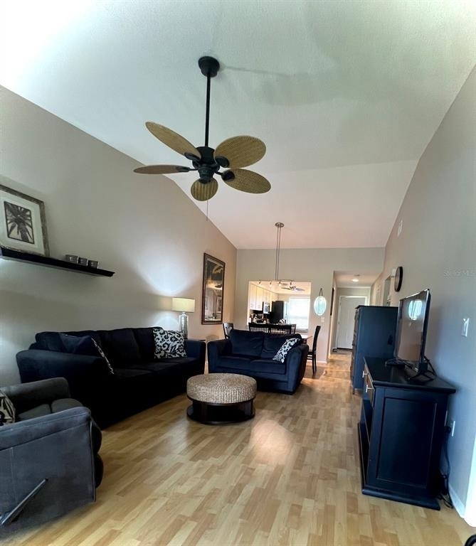 4570 Weybridge - Photo 6