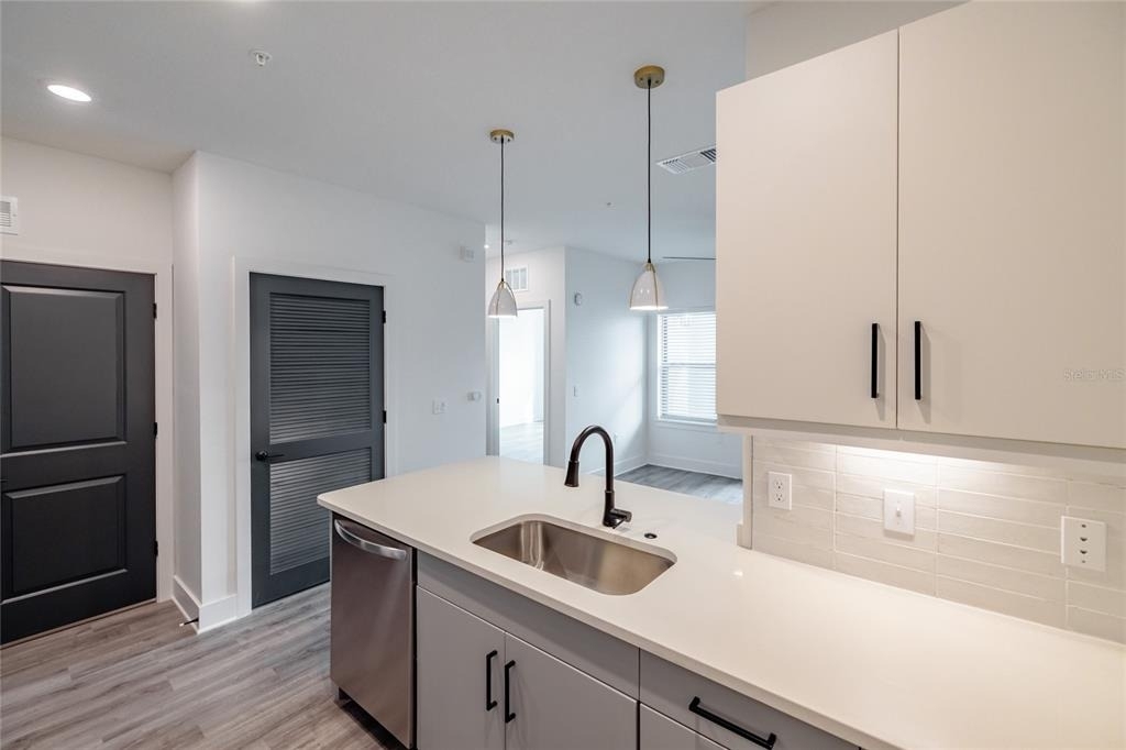 1420 Lakefront Drive - Photo 2