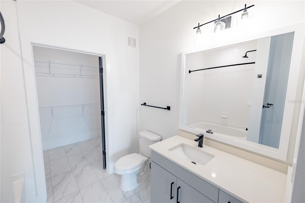 1420 Lakefront Drive - Photo 8