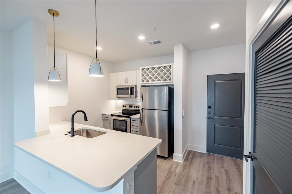 1420 Lakefront Drive - Photo 4