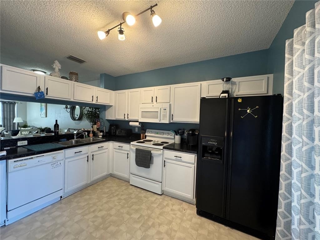 4540 Runabout Way - Photo 5