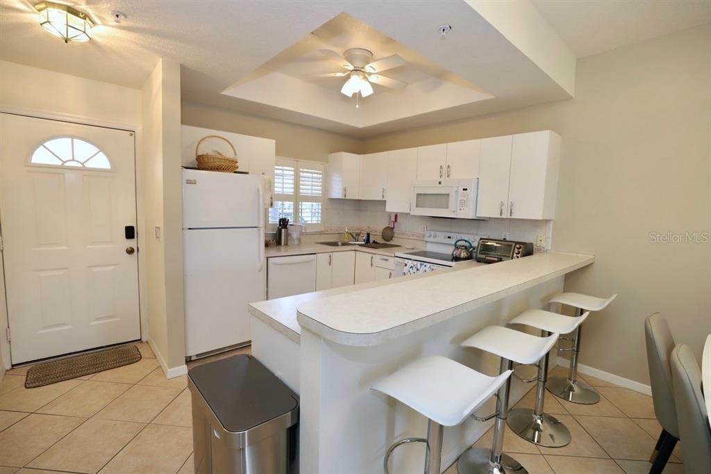 8370 Wingate Drive - Photo 3
