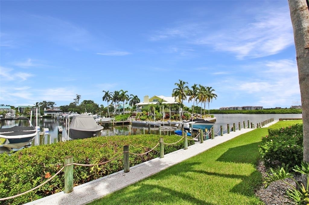 1335 Siesta Bayside Drive - Photo 3
