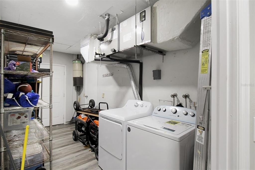 1127 De Leo Drive - Photo 31