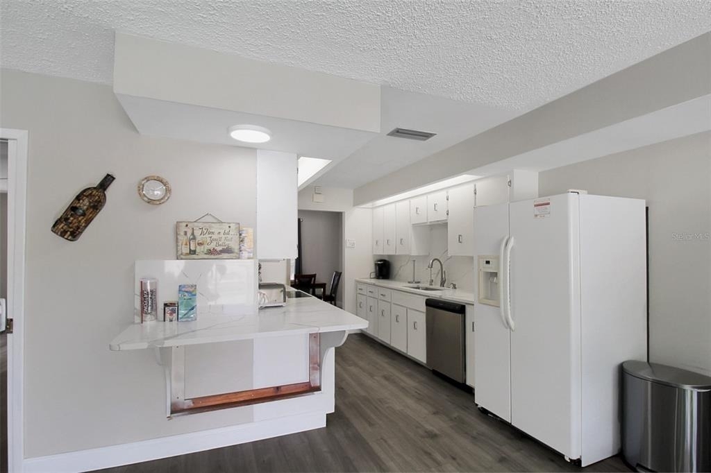 1127 De Leo Drive - Photo 11