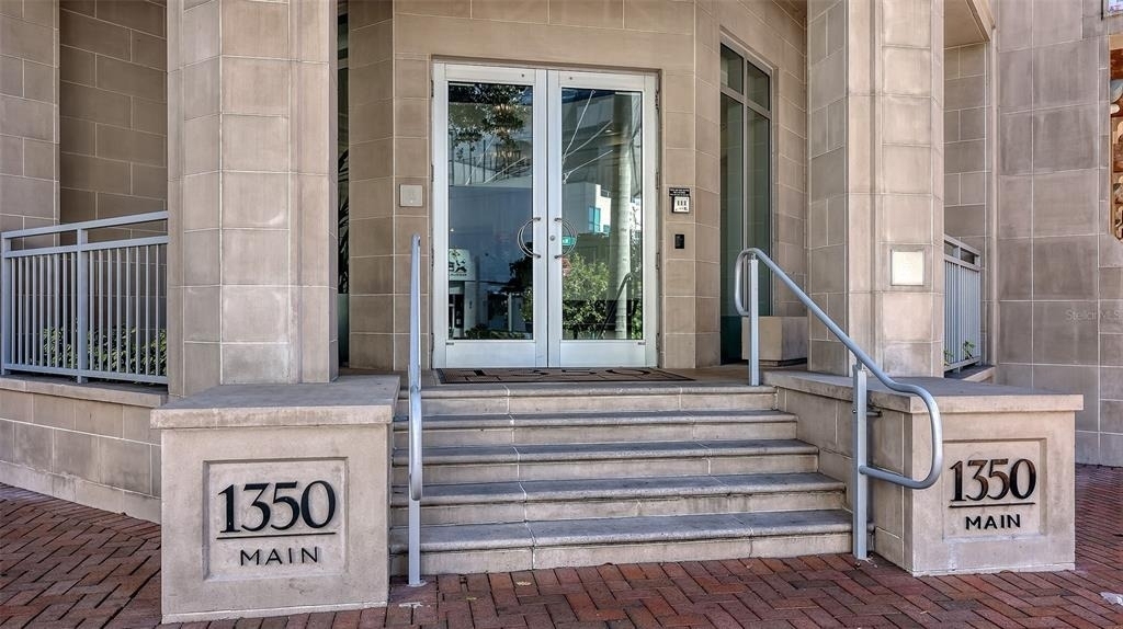 1350 Main Street - Photo 27