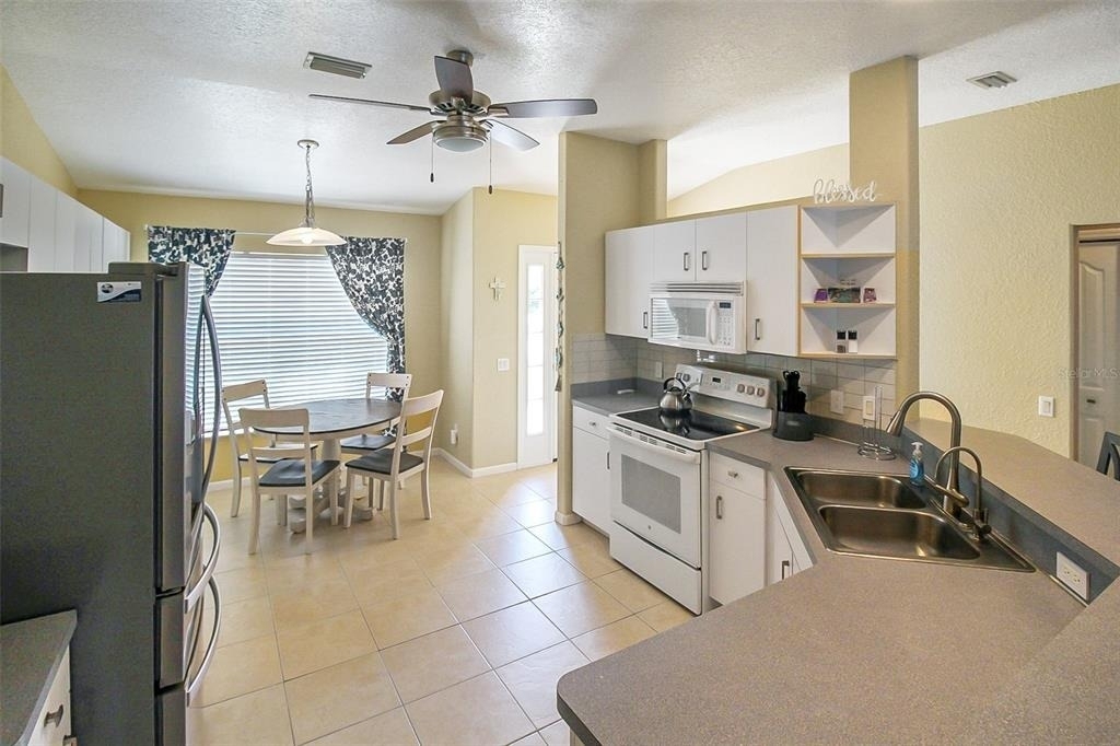 1465 Shields Street - Photo 7