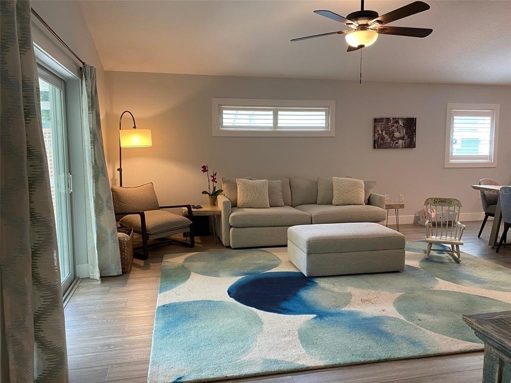 2933 Maiden Lane - Photo 11