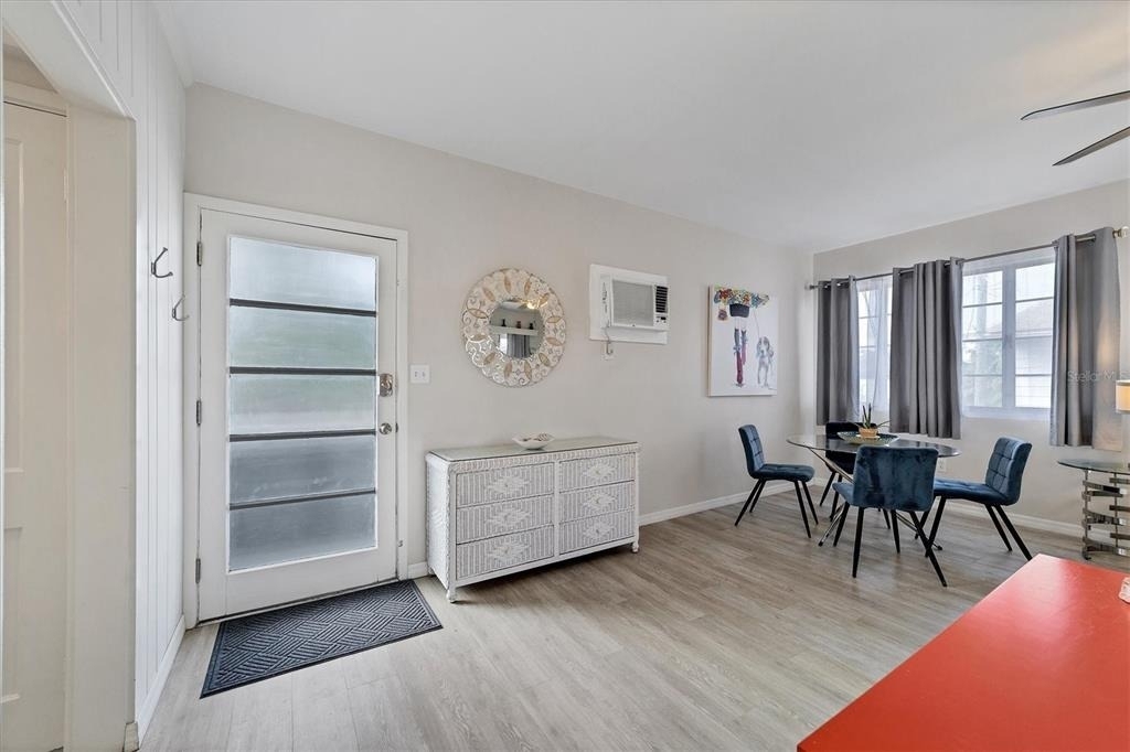 1901 Hyde Park Street - Photo 4