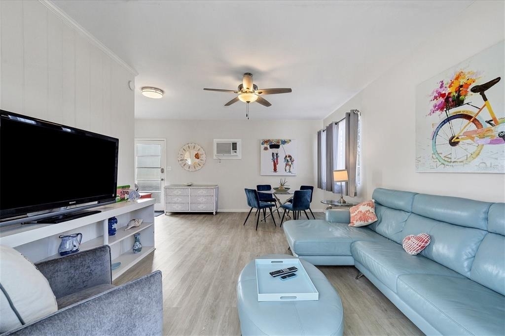 1901 Hyde Park Street - Photo 10