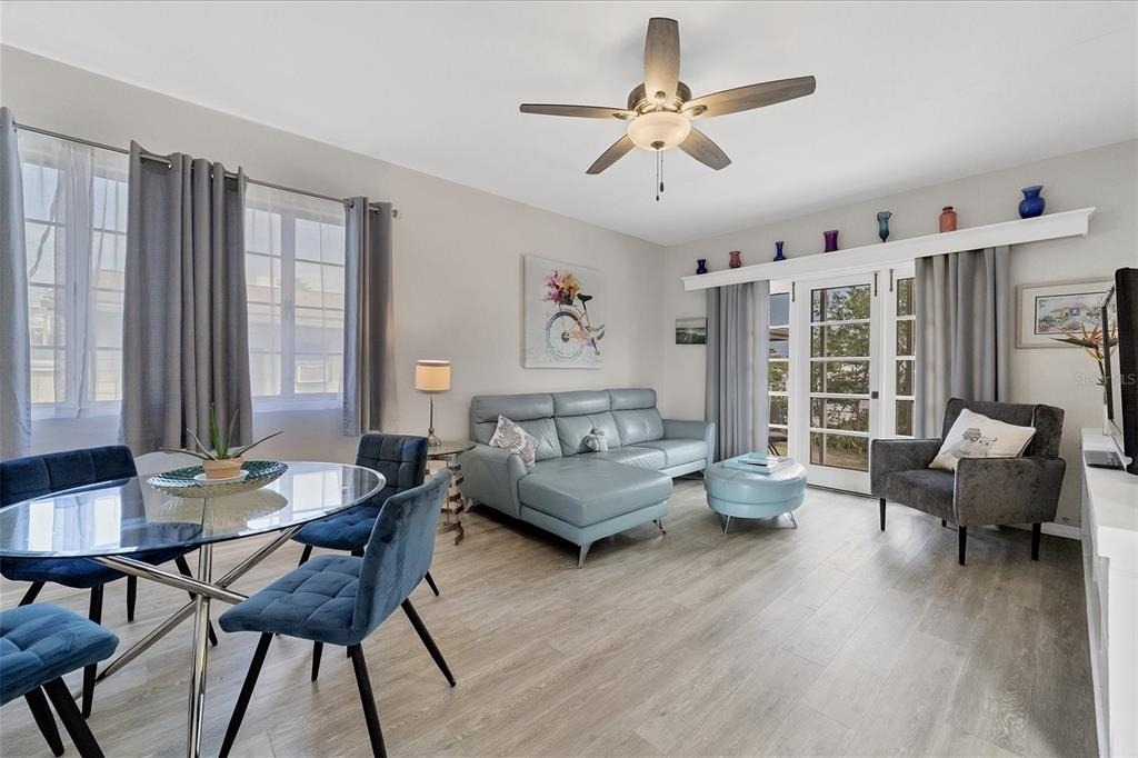 1901 Hyde Park Street - Photo 8