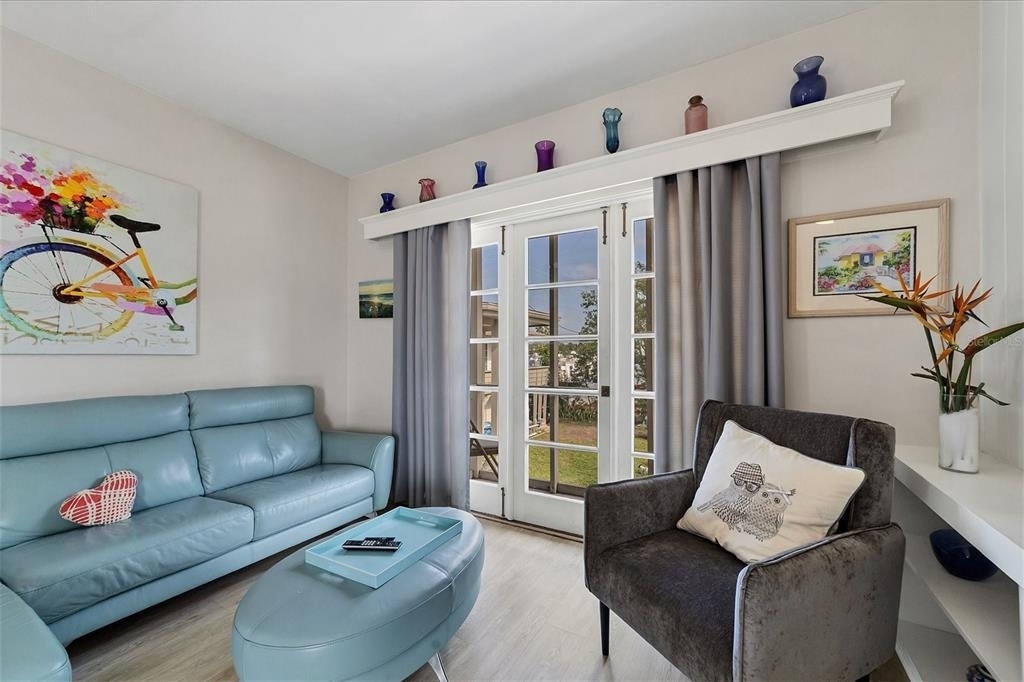 1901 Hyde Park Street - Photo 12
