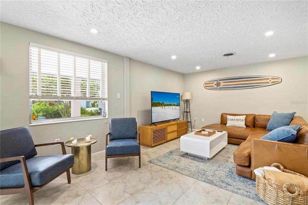 2365 Bay Street - Photo 13