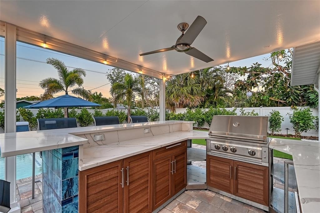 2365 Bay Street - Photo 10