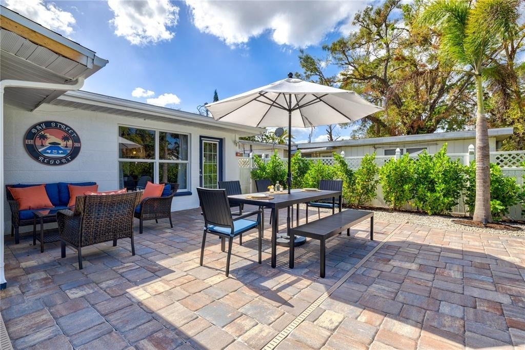 2365 Bay Street - Photo 38