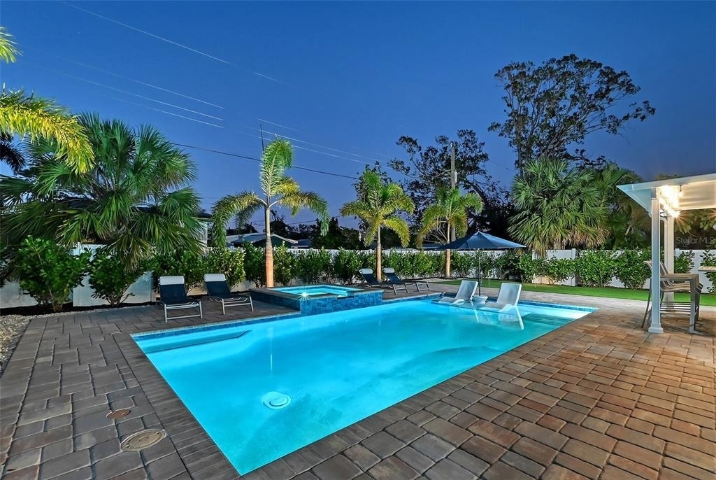 2365 Bay Street - Photo 43