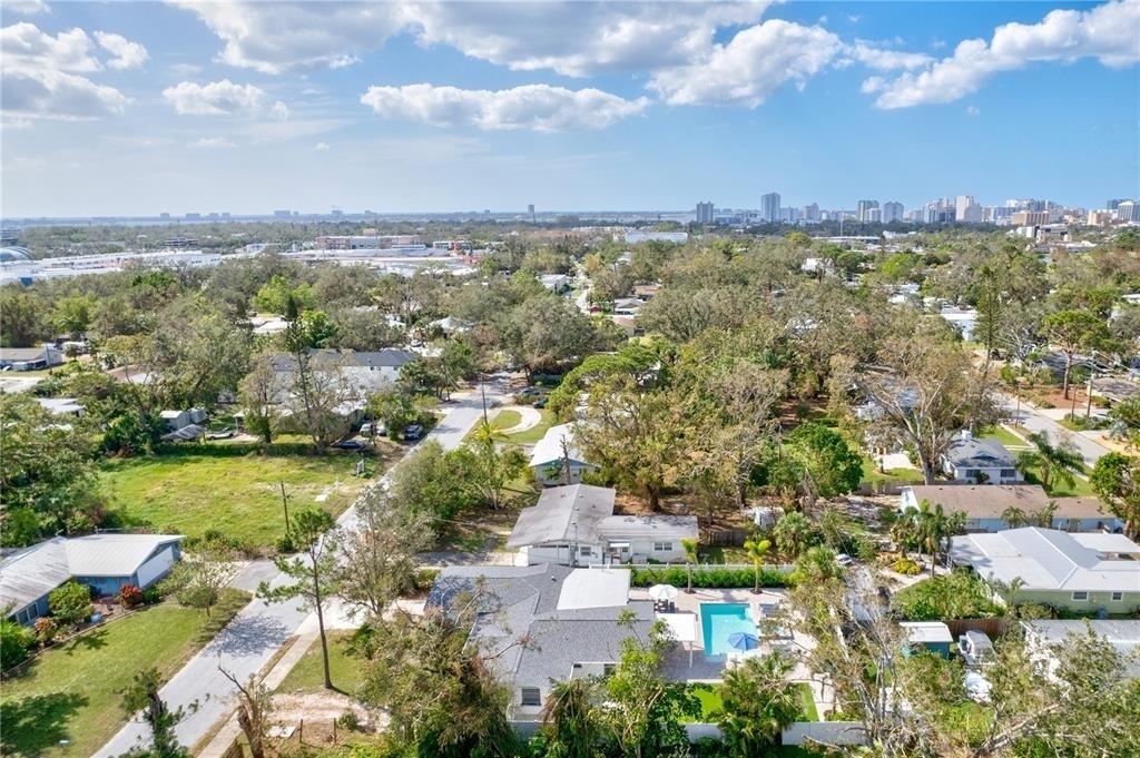 2365 Bay Street - Photo 40