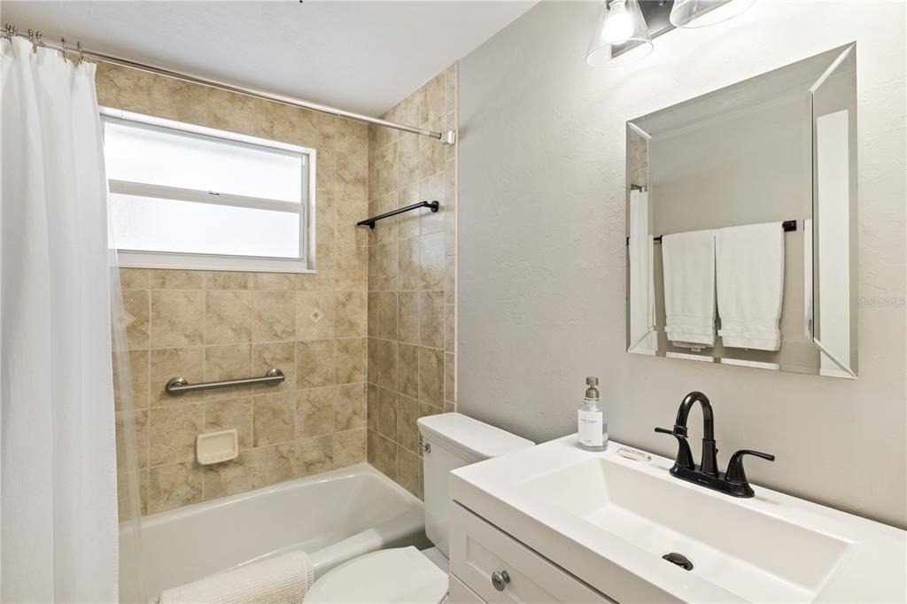 2365 Bay Street - Photo 29