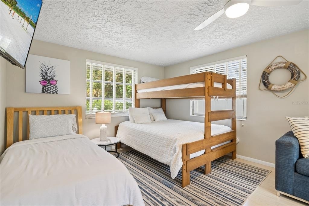 2365 Bay Street - Photo 26