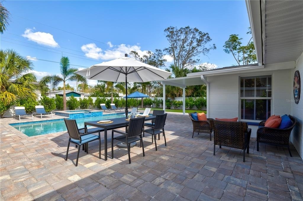 2365 Bay Street - Photo 37