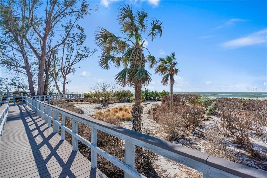 5621 Gulf Of Mexico Drive - Photo 20