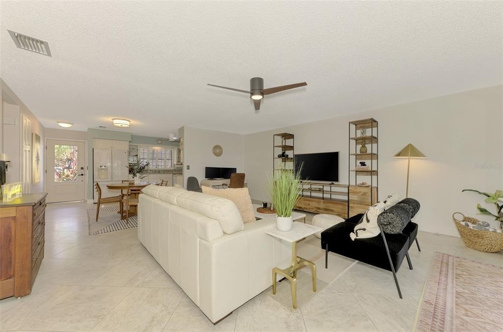 2643 Lear Road - Photo 15