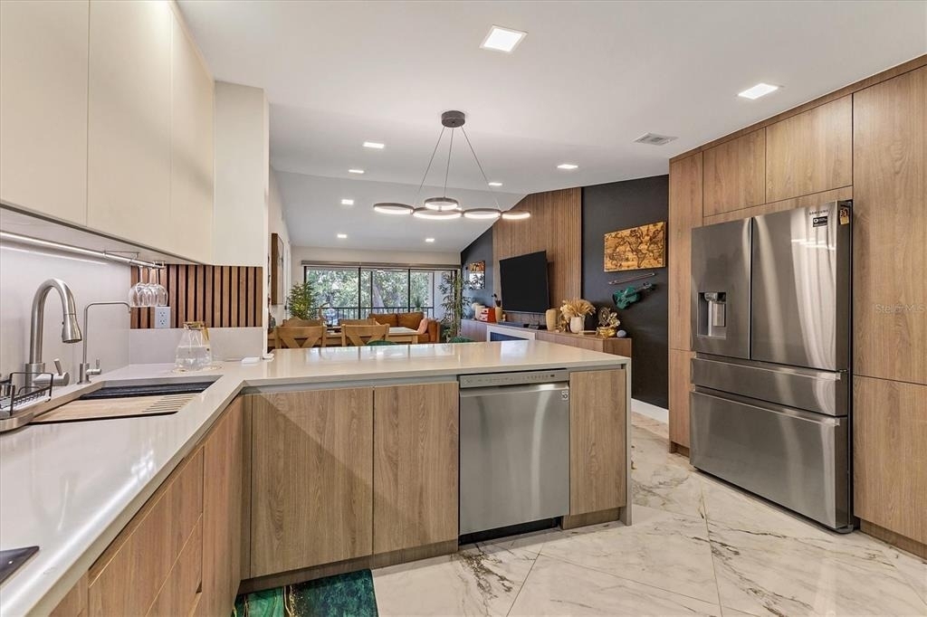 5611 Summer Side Lane - Photo 5