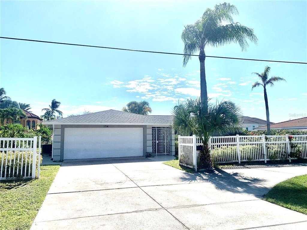 1714 Meadowood Street - Photo 1