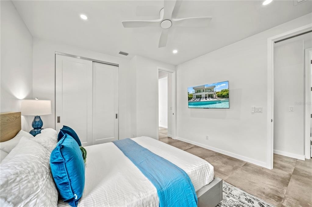 2327 Hillview Street - Photo 31