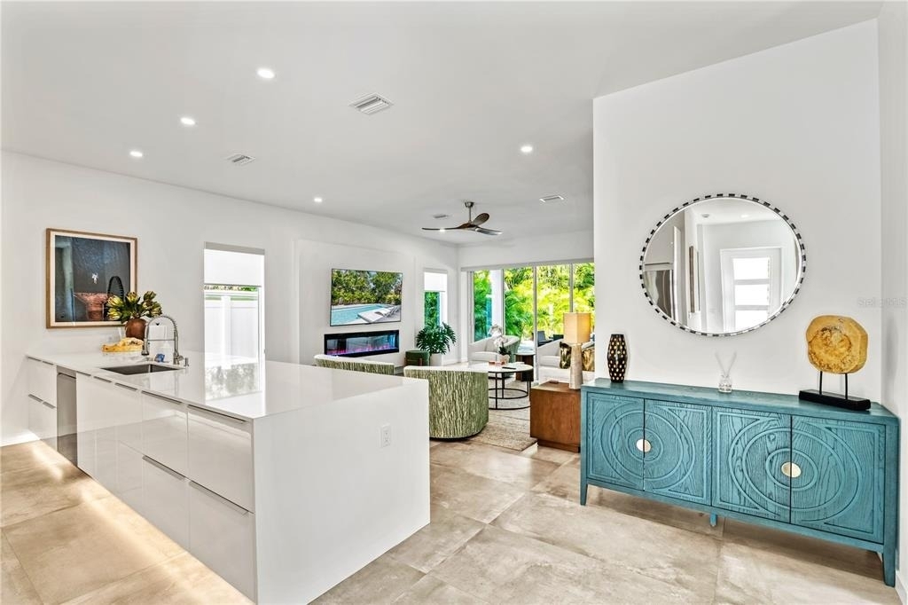 2327 Hillview Street - Photo 6
