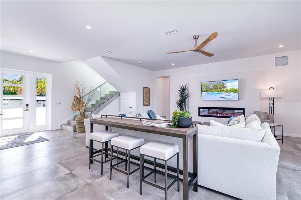 2585 Clematis Street - Photo 9