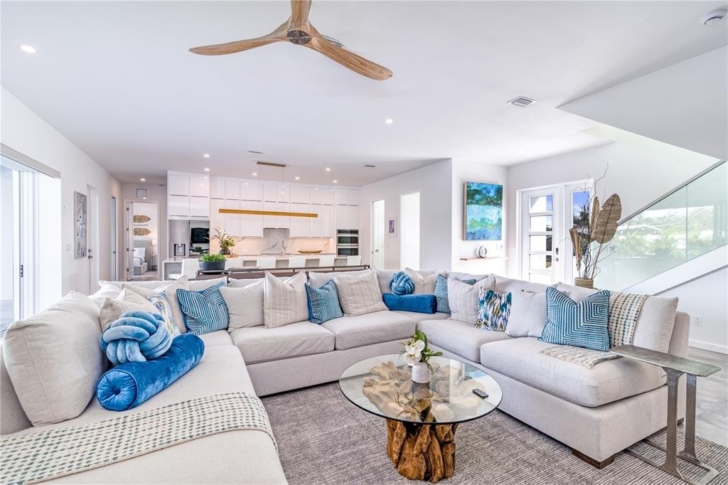 2585 Clematis Street - Photo 14