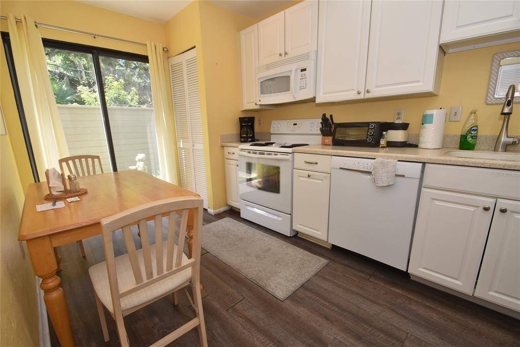 1516 Pelican Cove Road - Photo 3