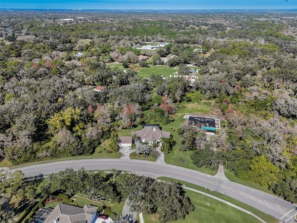 4653 Hadfield Drive - Photo 4