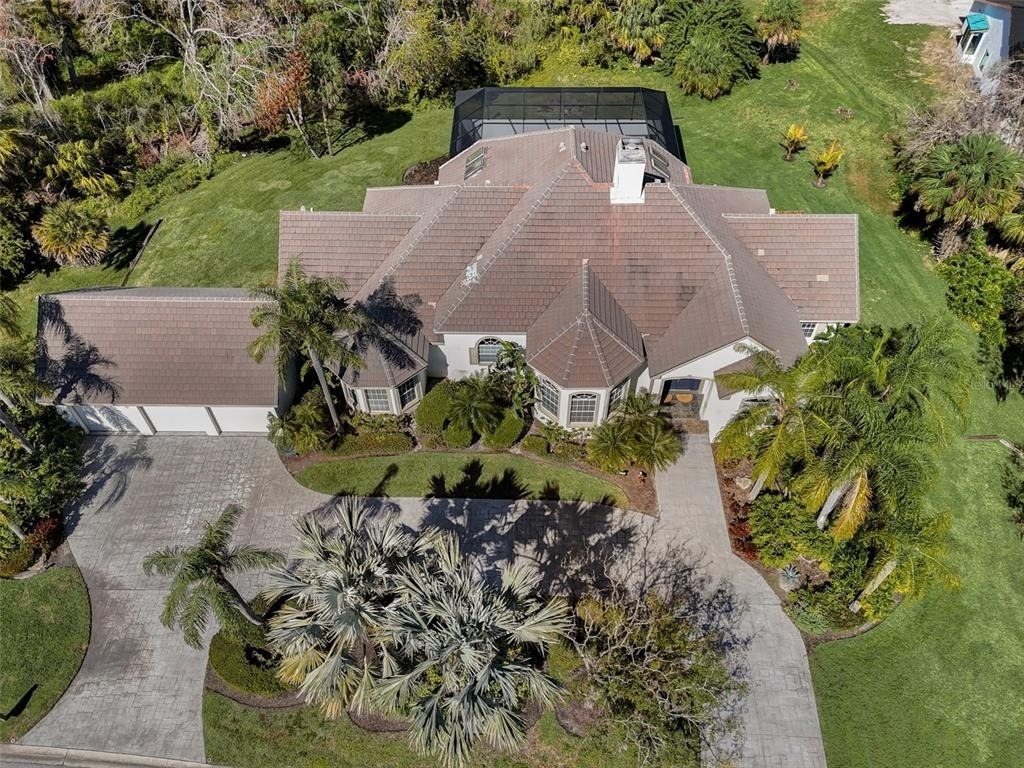 4653 Hadfield Drive - Photo 2