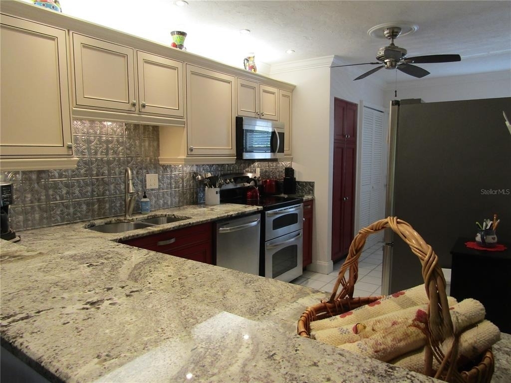 7351 W Country Club Drive N - Photo 3