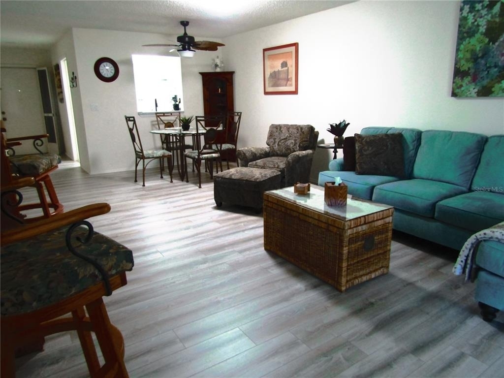 7050 W Country Club Drive N - Photo 3