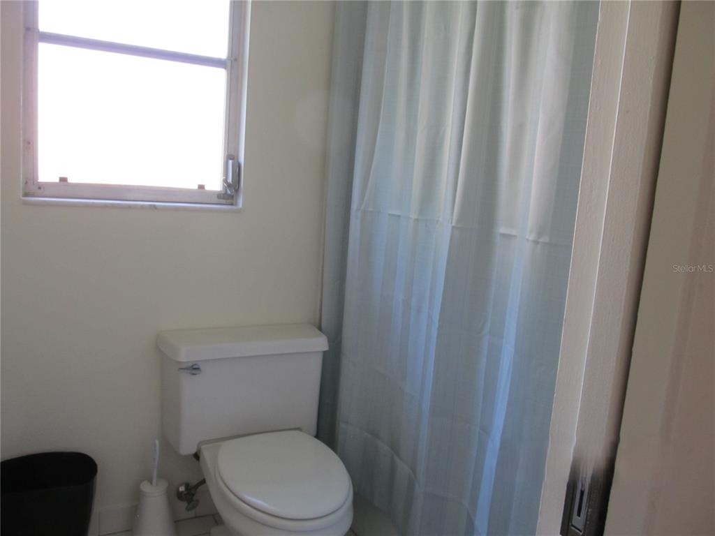 7050 W Country Club Drive N - Photo 21