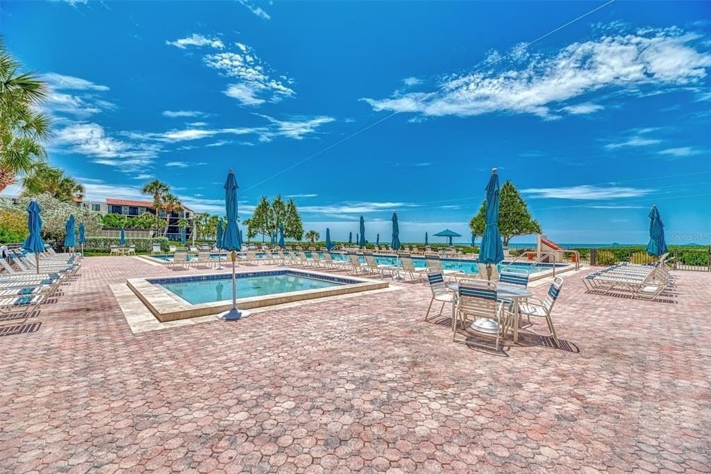 1945 Gulf Of Mexico Drive - Photo 42