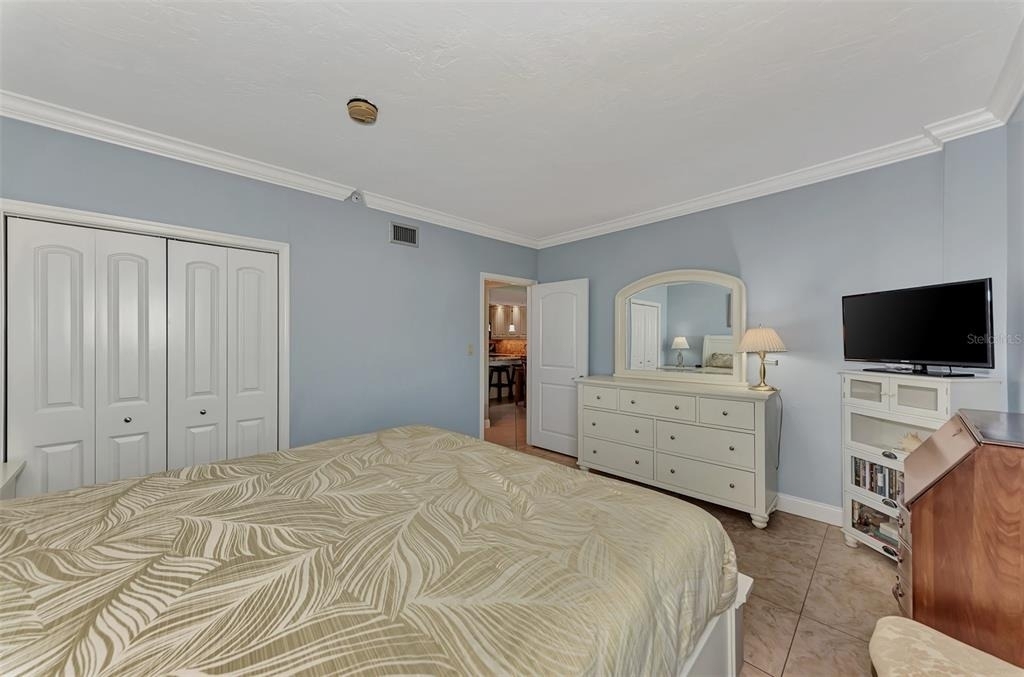 1945 Gulf Of Mexico Drive - Photo 30