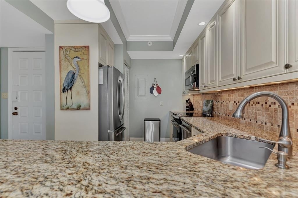 1945 Gulf Of Mexico Drive - Photo 19