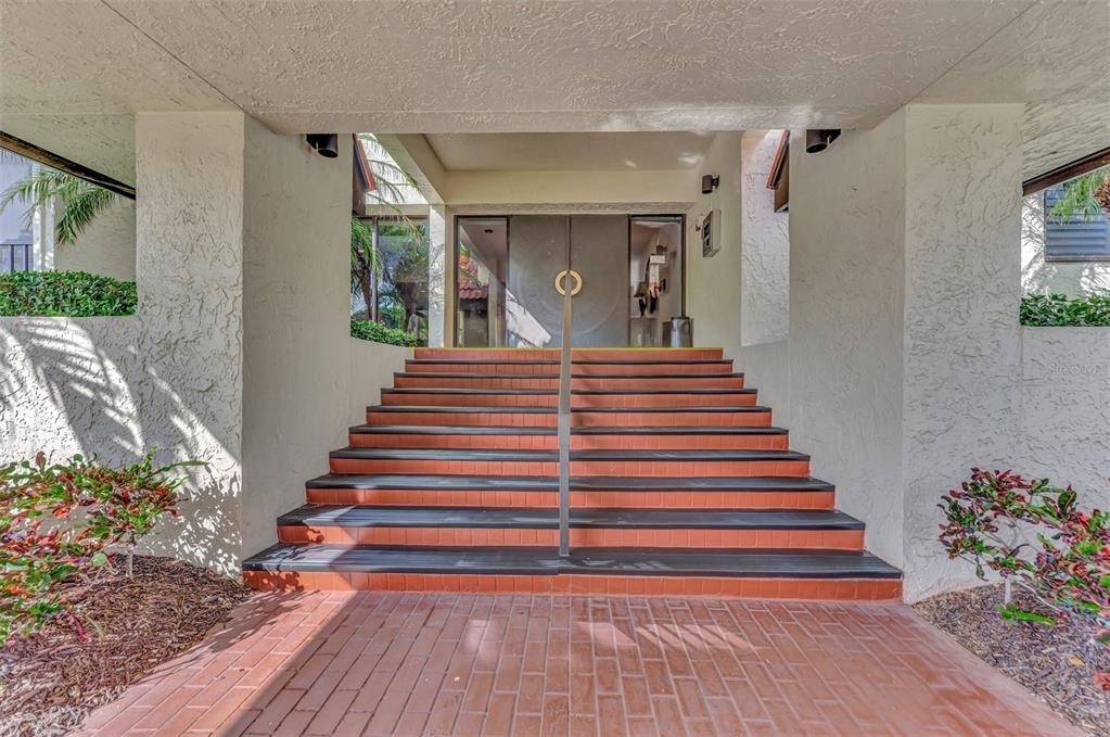 1945 Gulf Of Mexico Drive - Photo 4