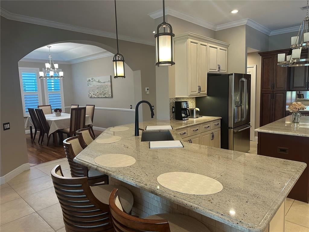 7135 Kensington Court - Photo 6