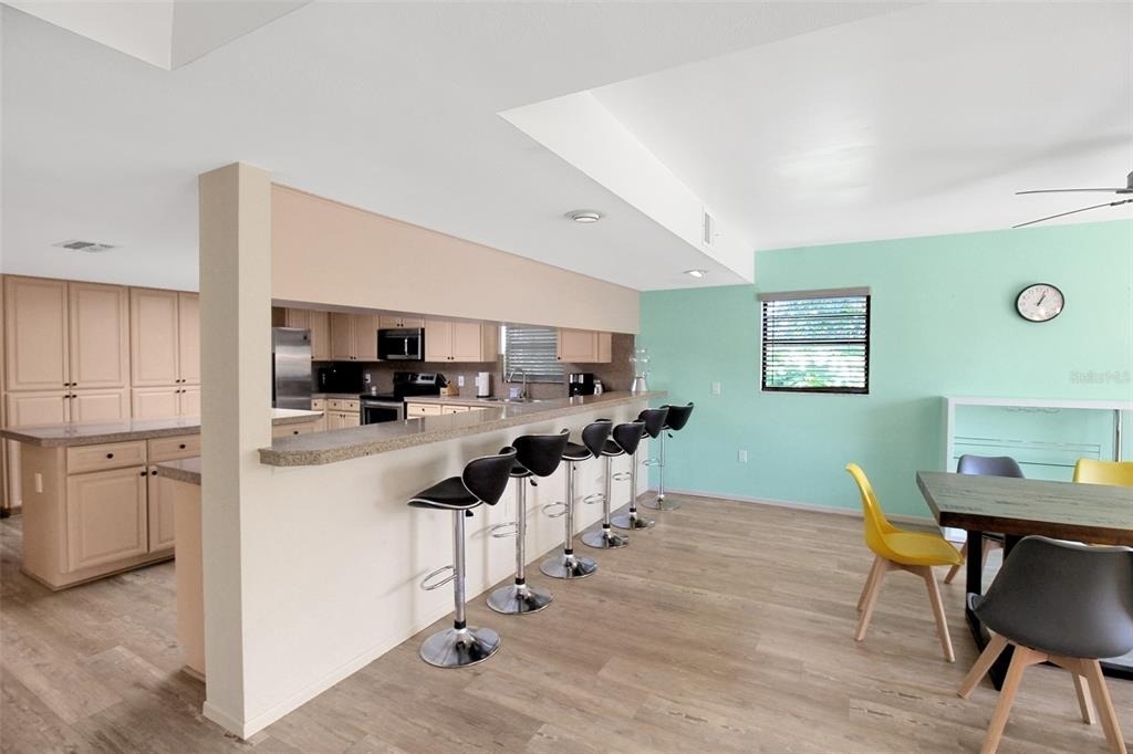 4003 Bayside Court - Photo 5